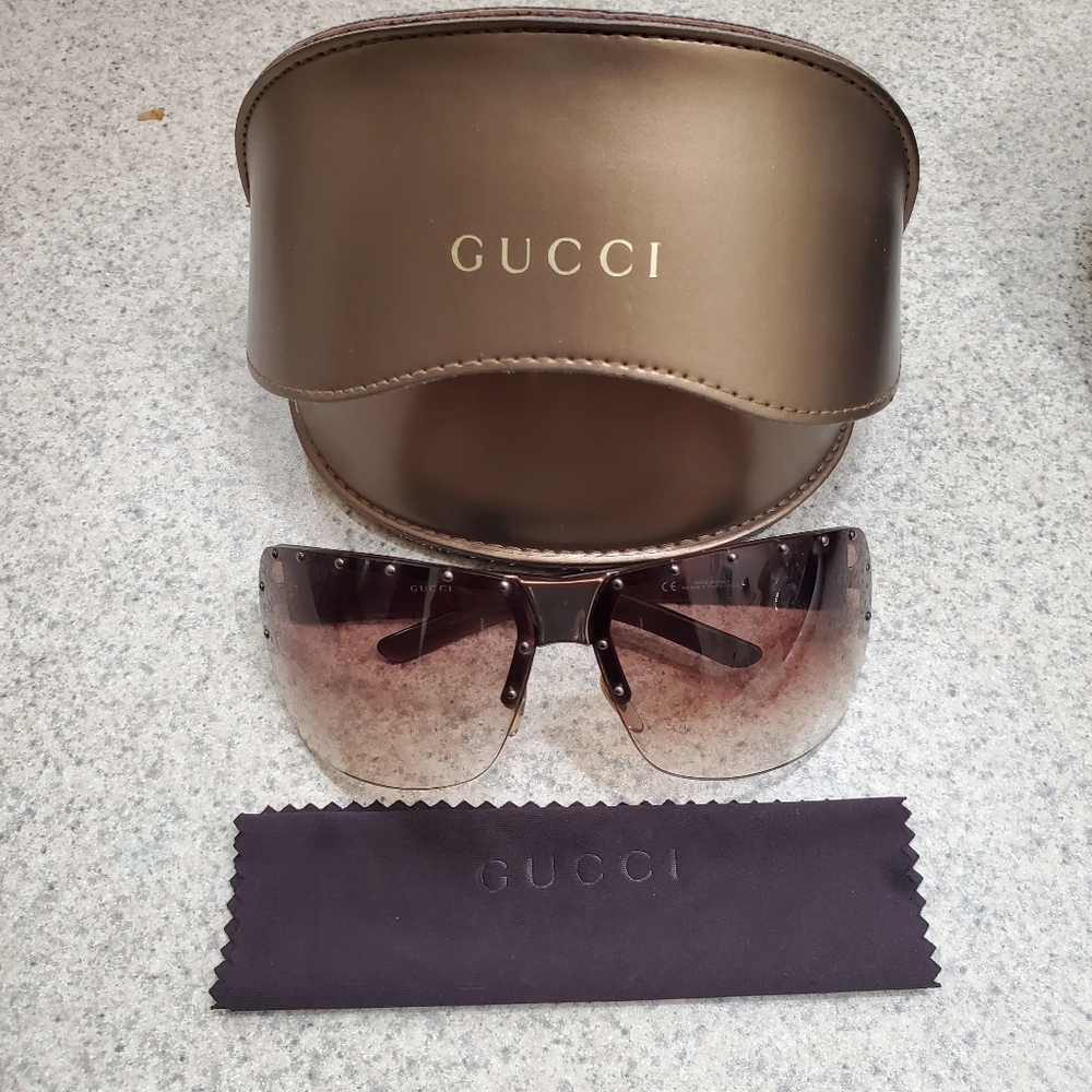 Gucci Brown Sunglasses with Rose Gold Accents...NEW never Worn.